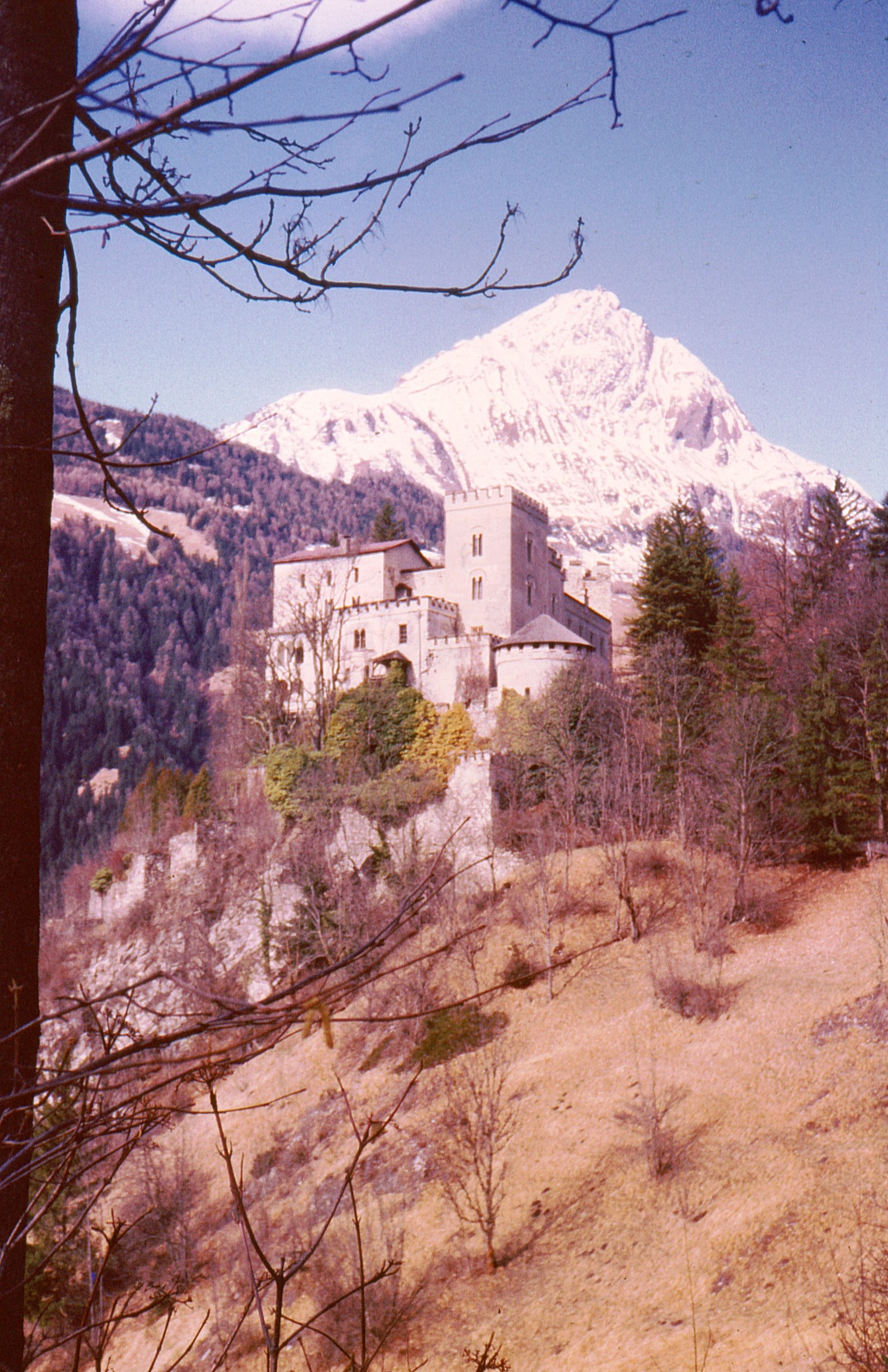 hrad Tyrolsko